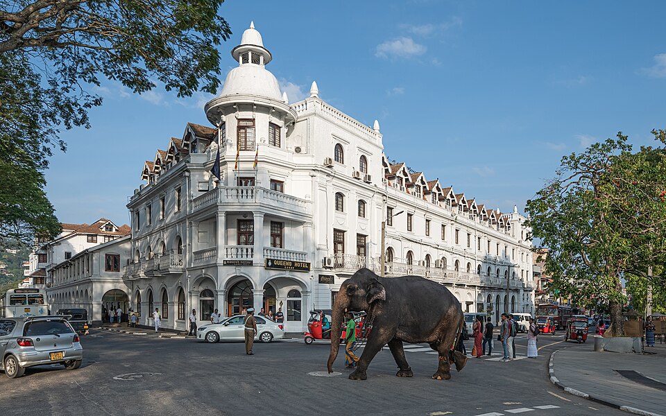 The Queen's Hotel in Kandy